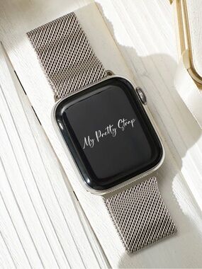 Stainless Steel Apple Watch Strap in metallic Starlight